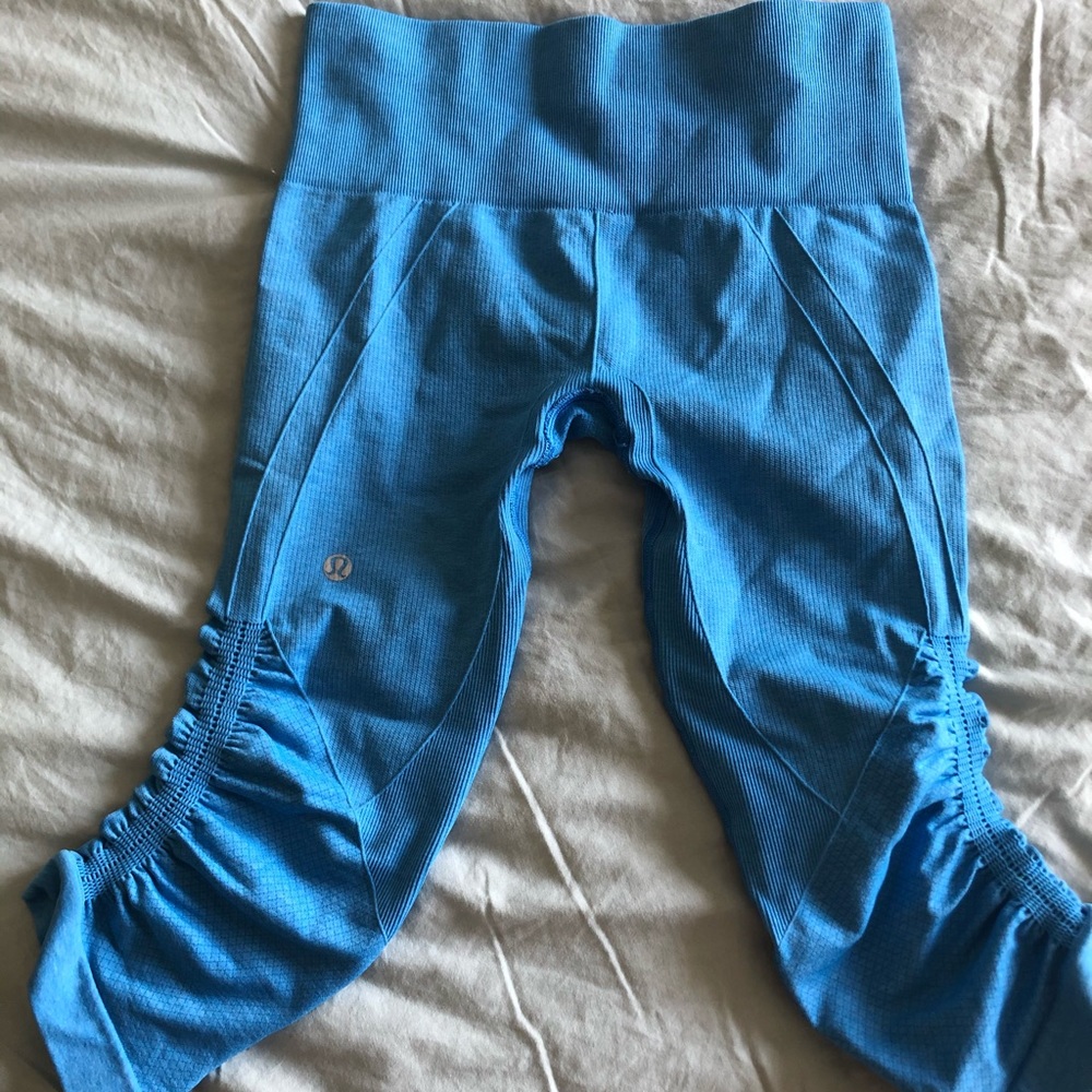 Lululemon crops